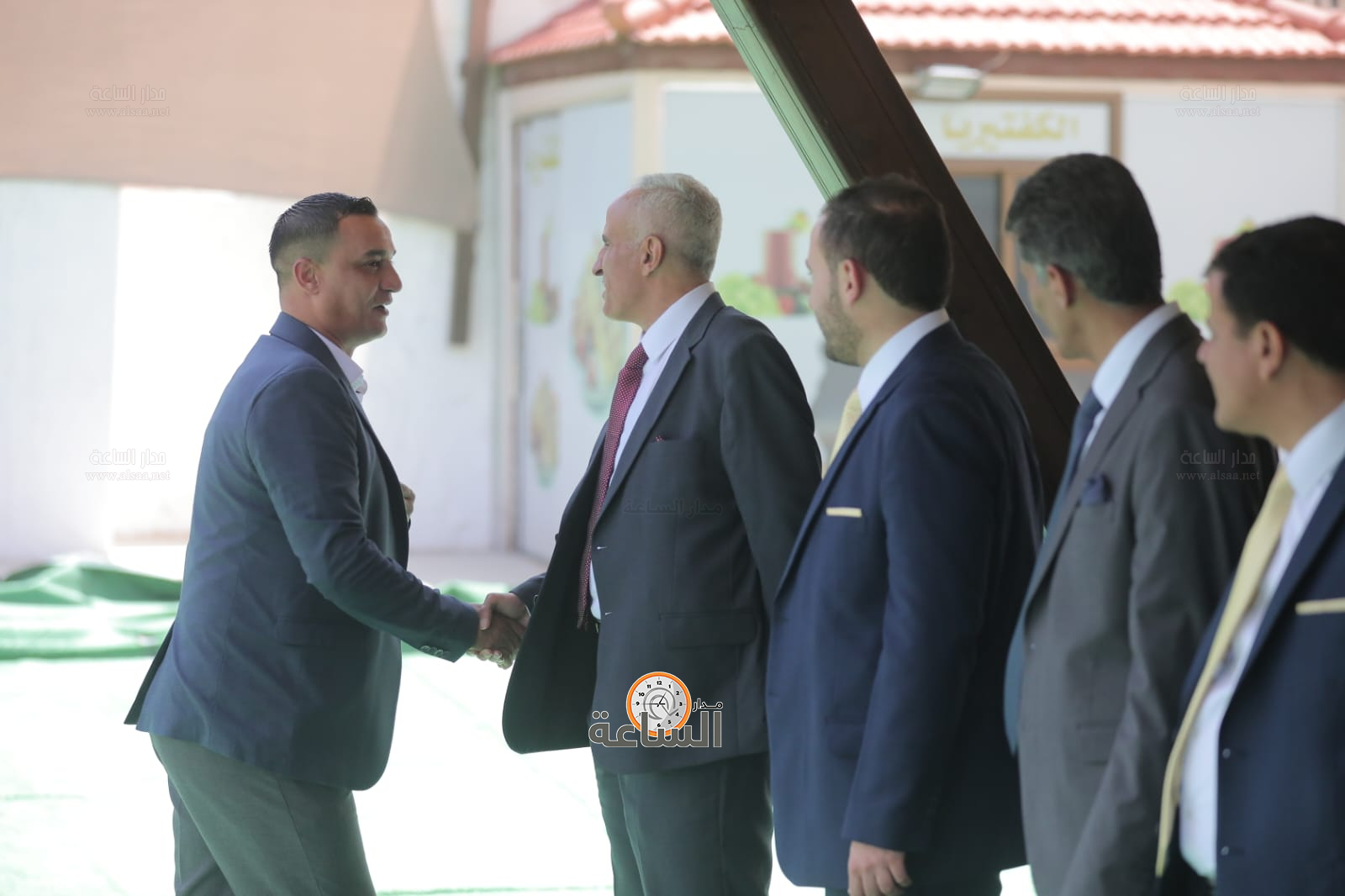 Madar Al-Saa Images 0.6503235992629575