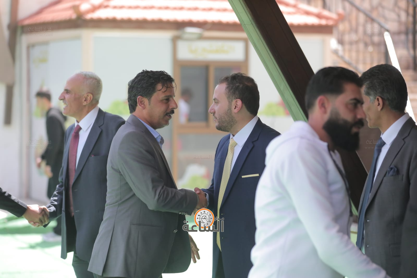 Madar Al-Saa Images 0.3787959417686382