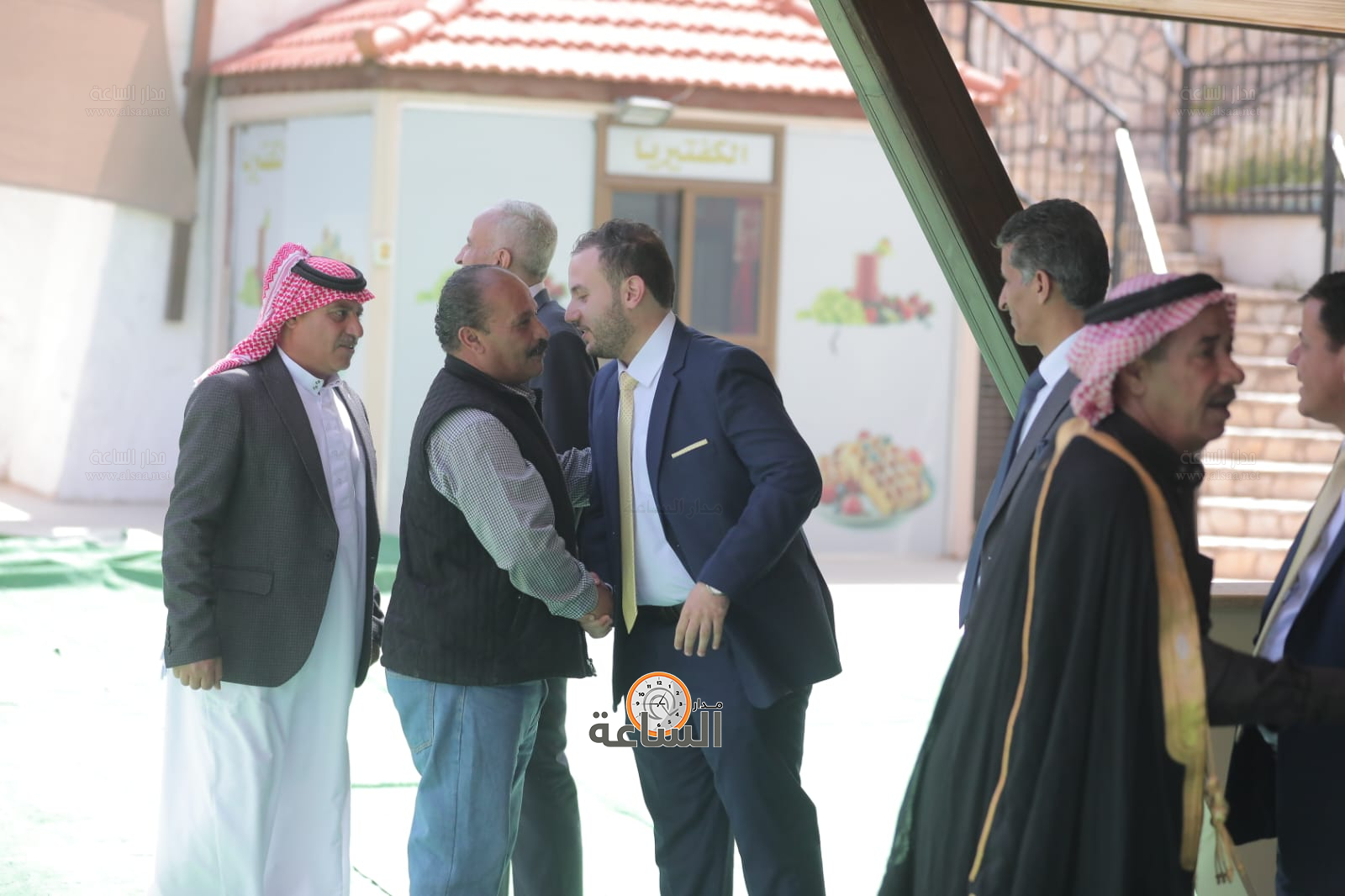 Madar Al-Saa Images 0.6056037050653027