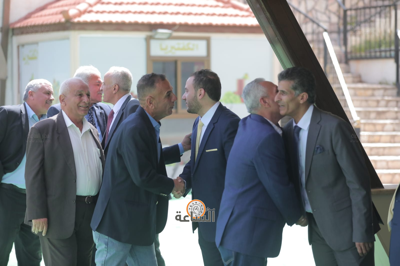 Madar Al-Saa Images 0.18013473160919657