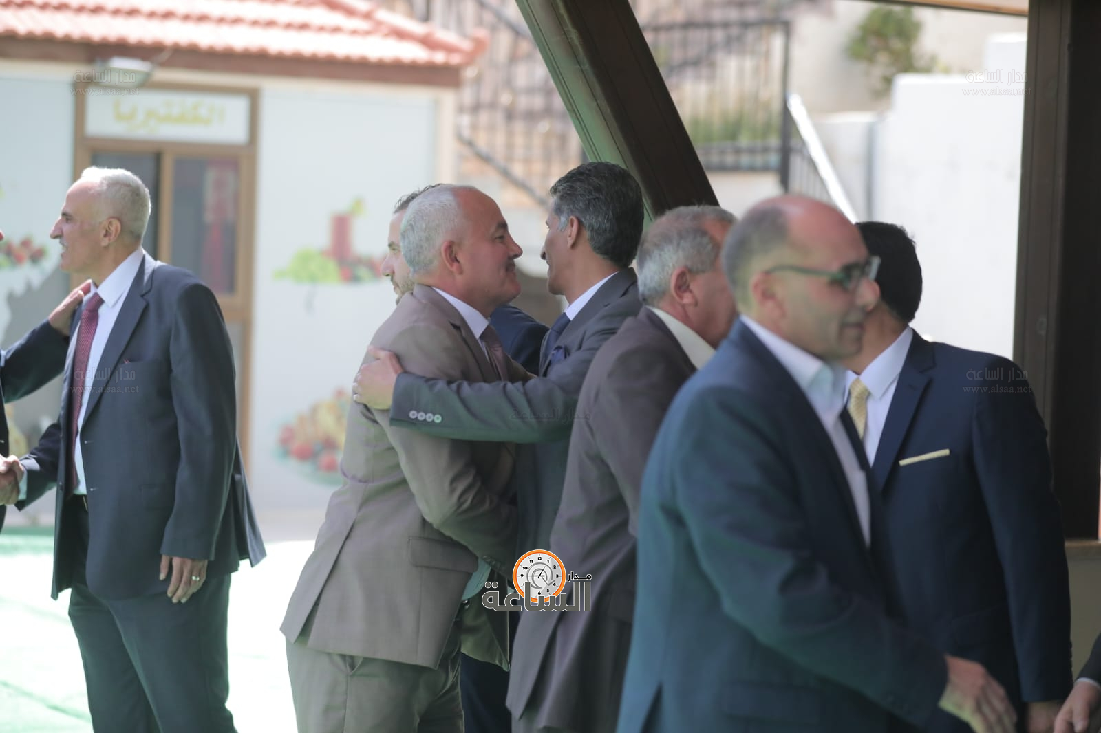 Madar Al-Saa Images 0.9657369208228532