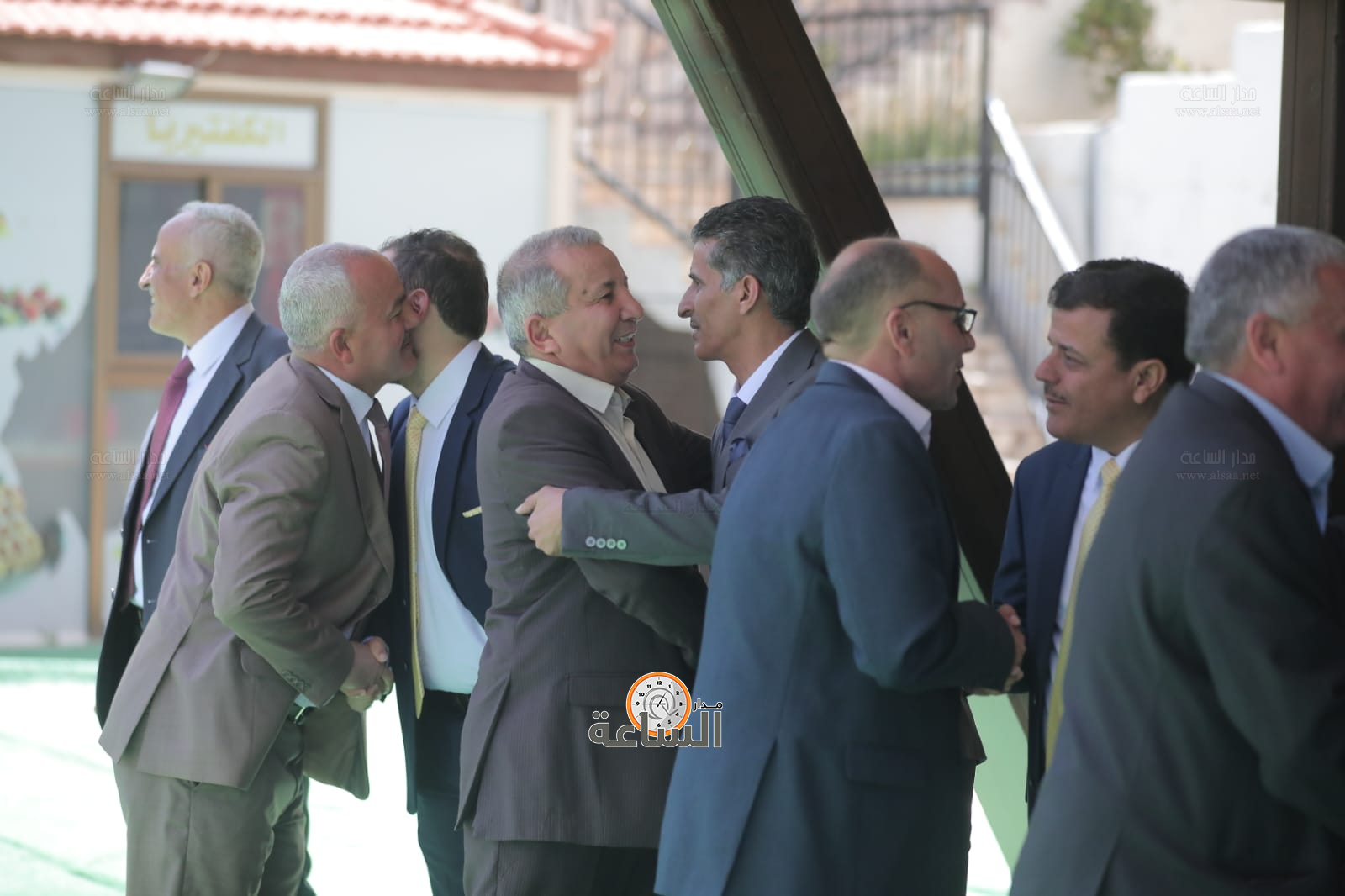 Madar Al-Saa Images 0.35581377141561843