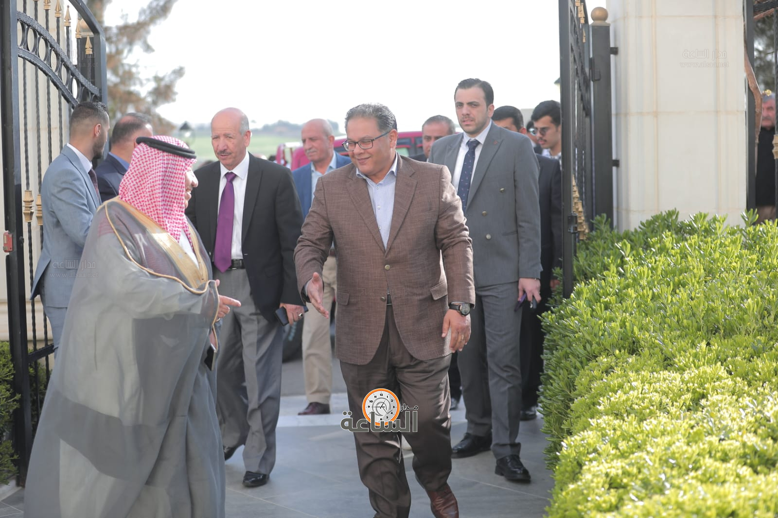 Madar Al-Saa Images 0.43730230987211516