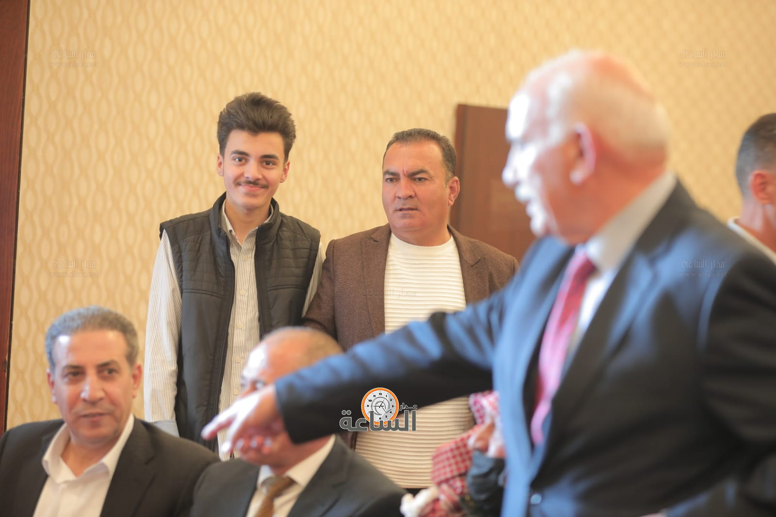 Madar Al-Saa Images 0.22026385317755603