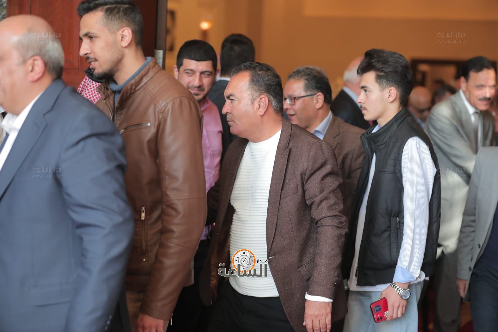 Madar Al-Saa Images 0.9980750881308842