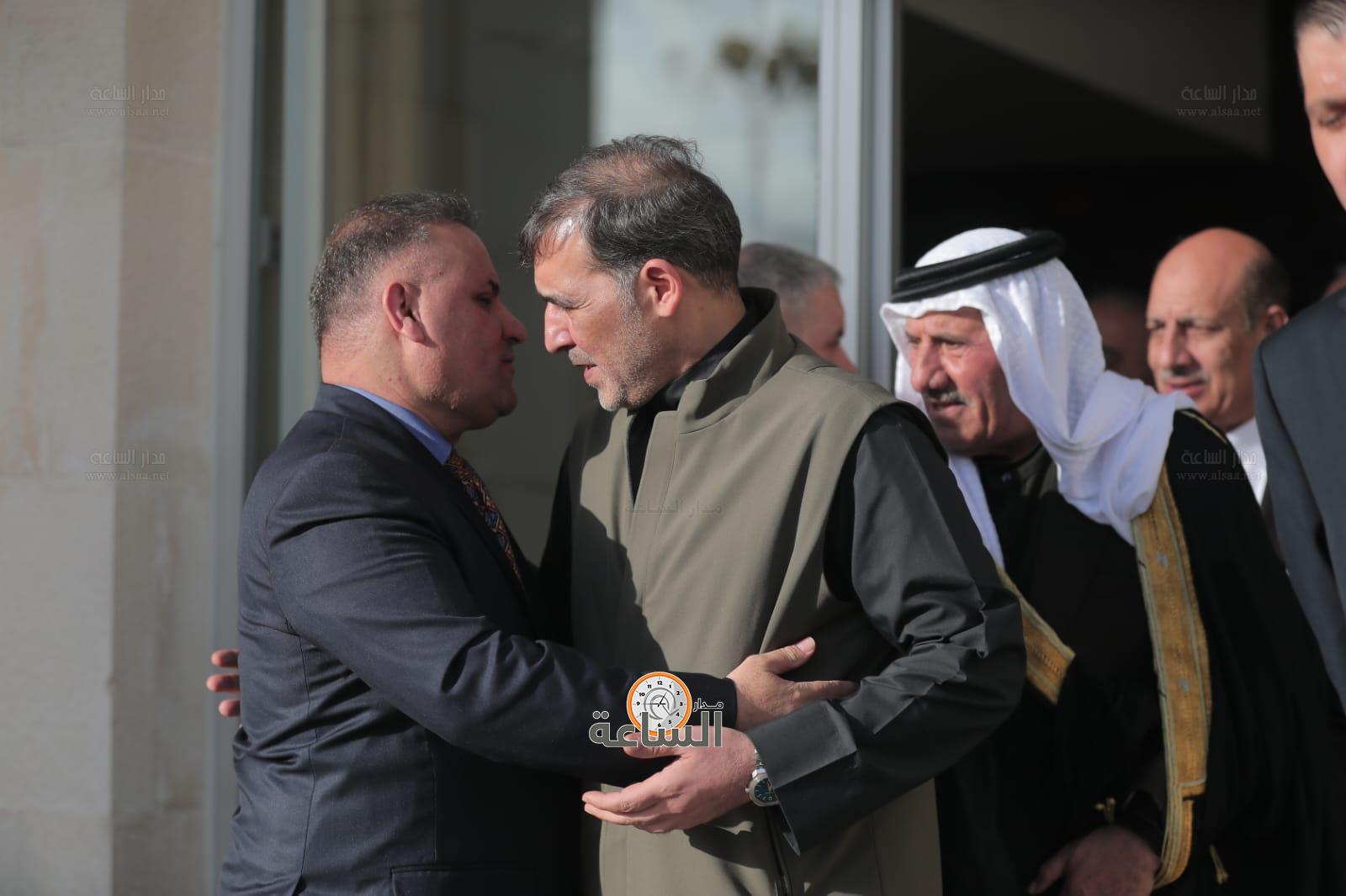 Madar Al-Saa Images 0.7882698153954071