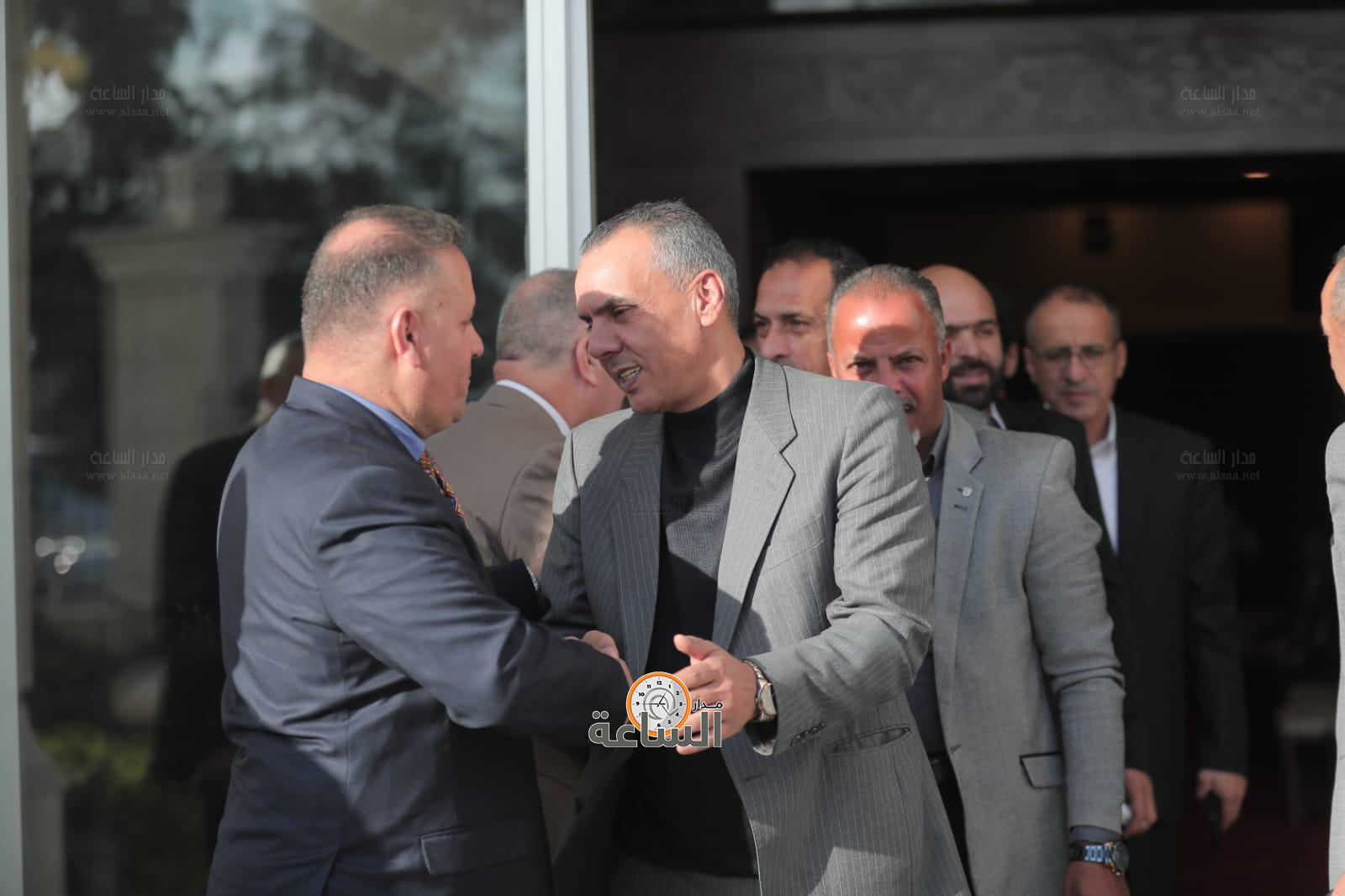 Madar Al-Saa Images 0.5057131715874146