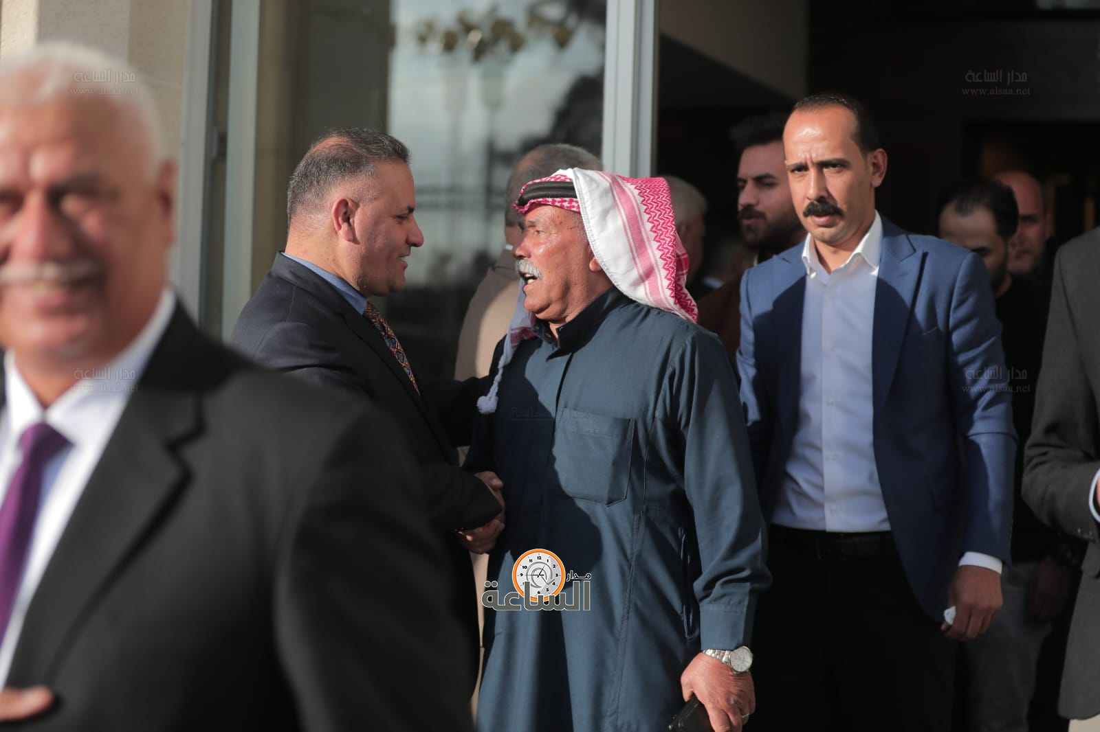 Madar Al-Saa Images 0.362655452437215