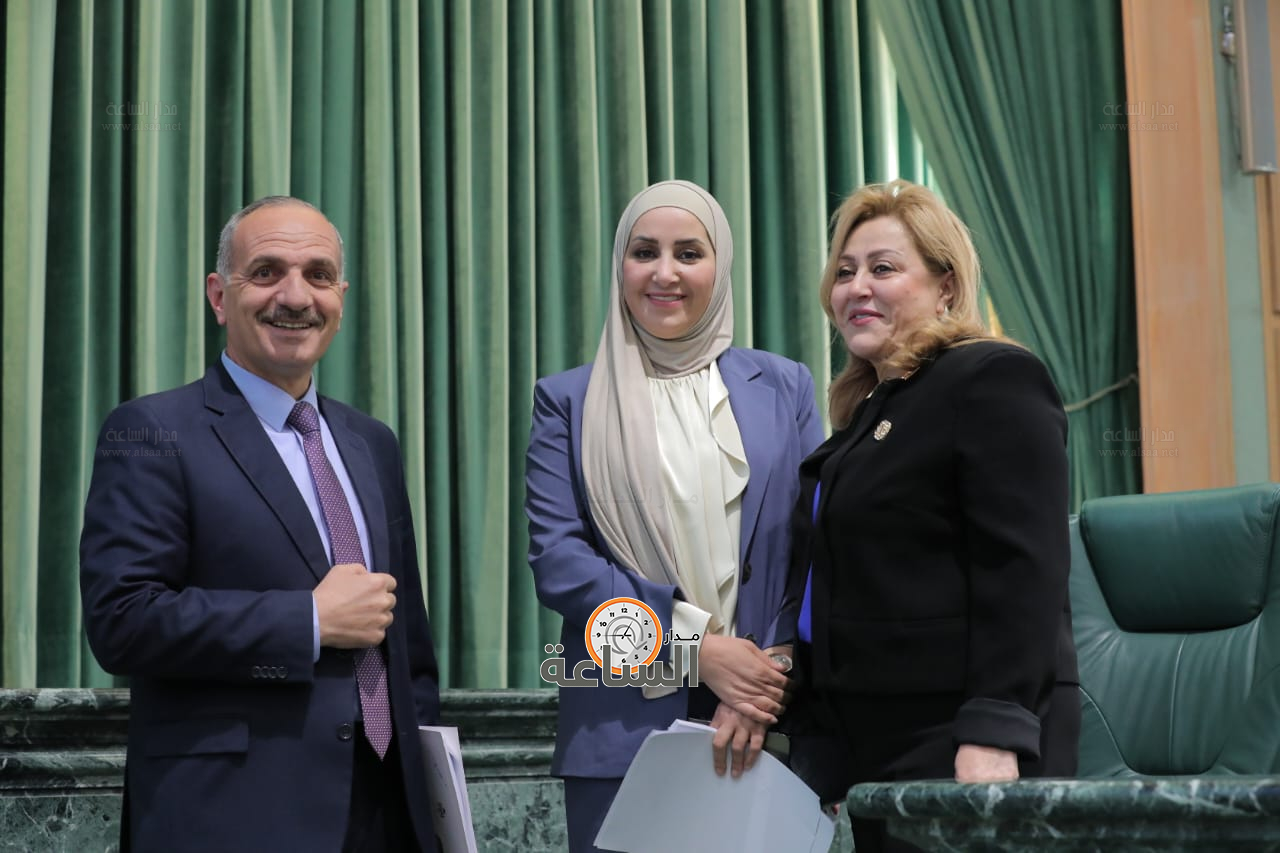 Madar Al-Saa Images 0.3794892713498137