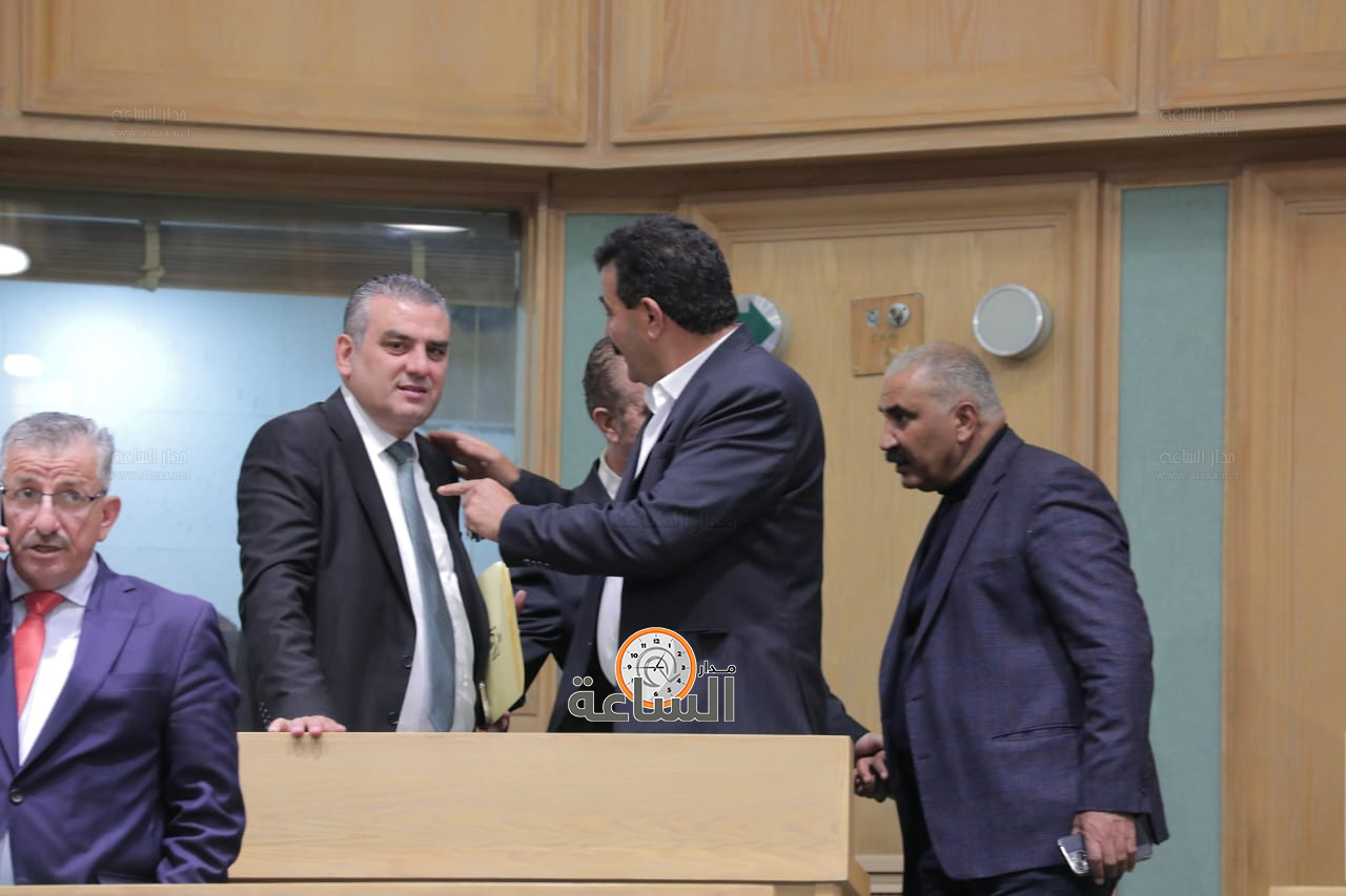 Madar Al-Saa Images 0.847461962000327