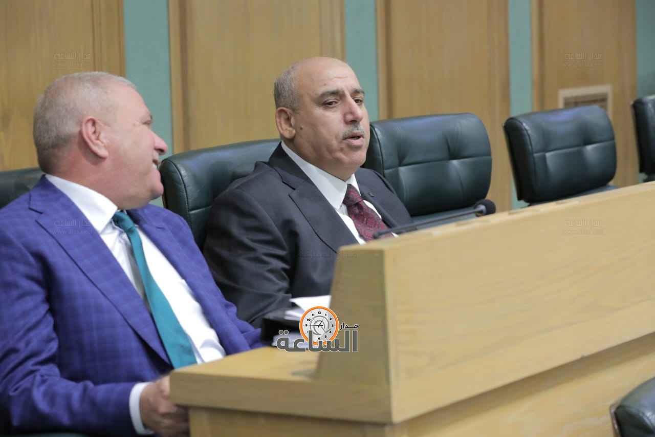 Madar Al-Saa Images 0.026440819268144677