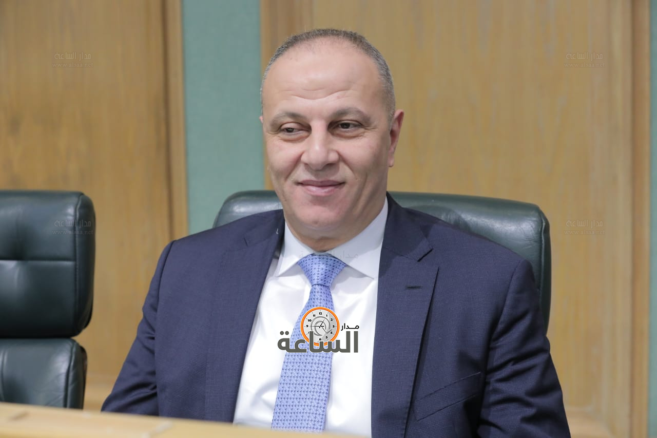 Madar Al-Saa Images 0.5291155155322456