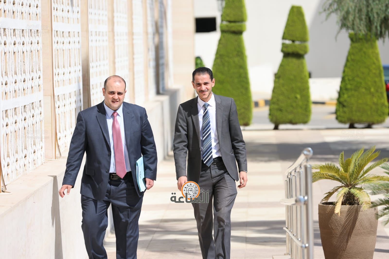 Madar Al-Saa Images 0.9911765043713646