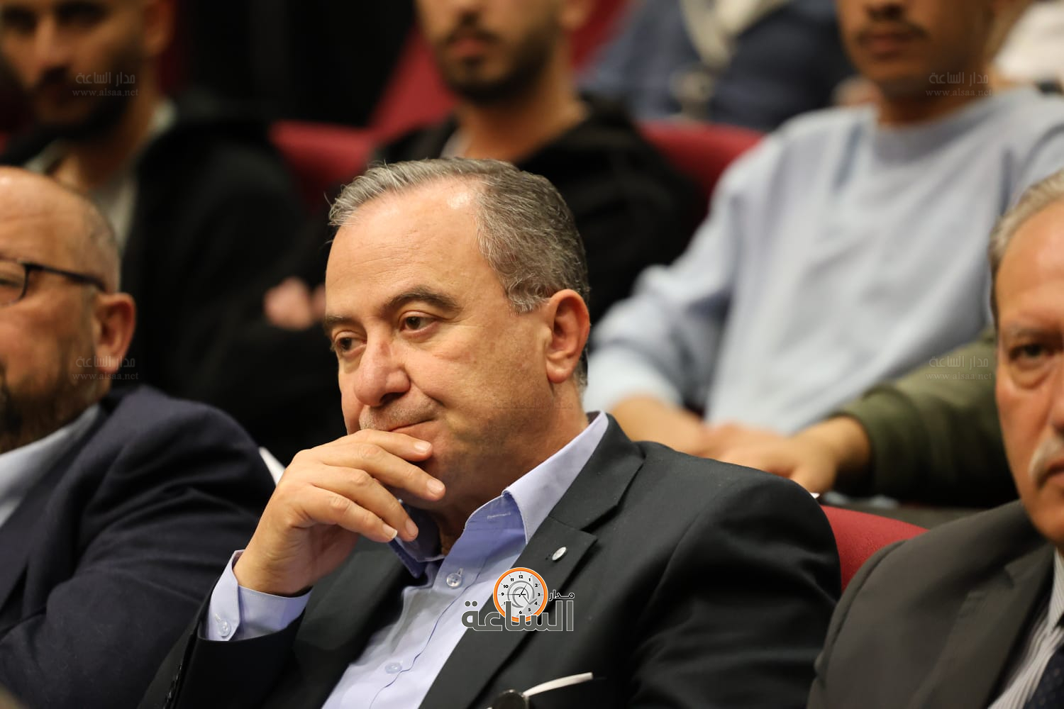 Madar Al-Saa Images 0.8829391385651836