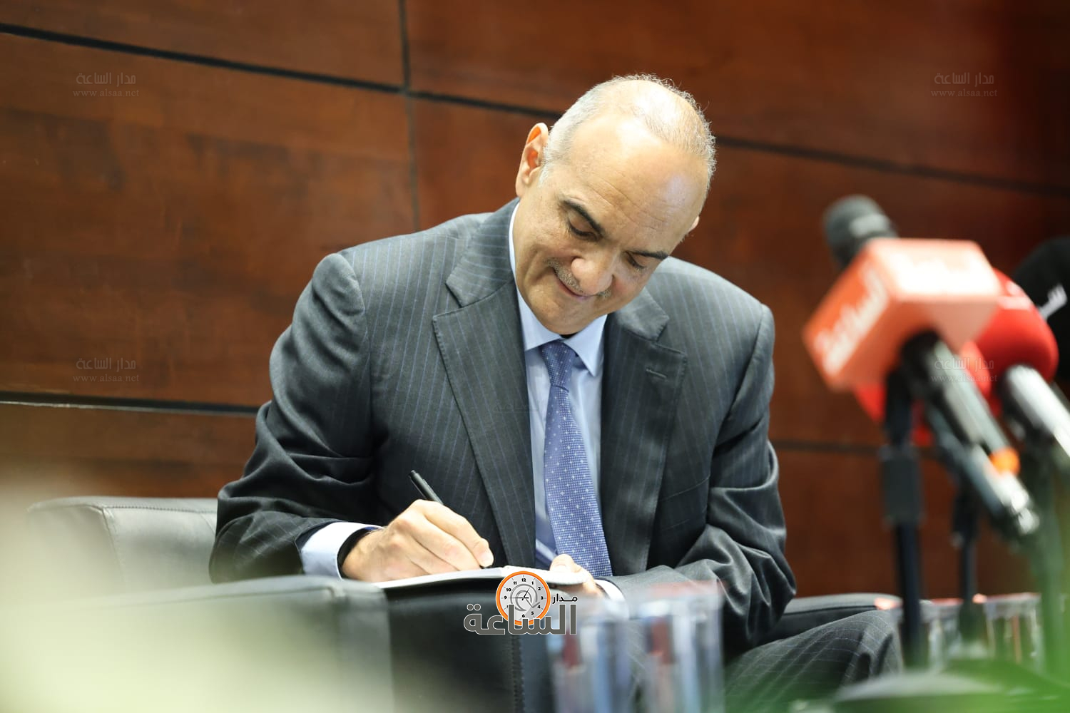 Madar Al-Saa Images 0.8554463528101539