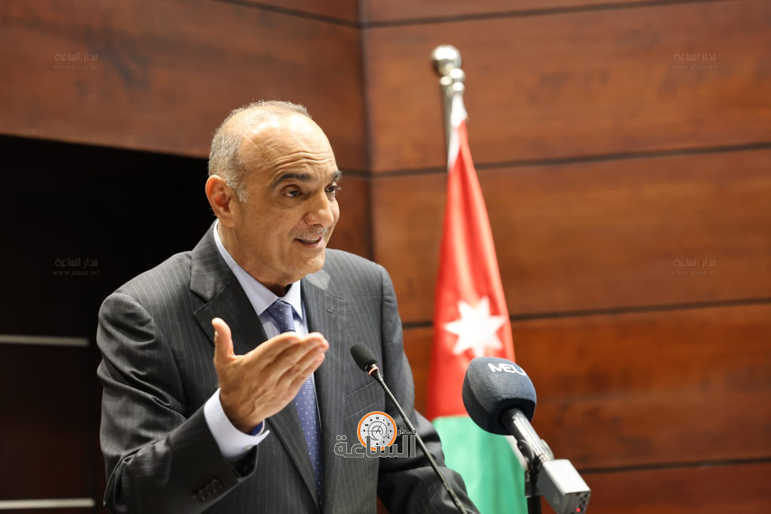 Madar Al-Saa Images 0.09211975878259615