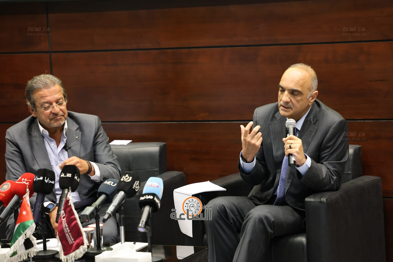 Madar Al-Saa Images 0.7973948095748623