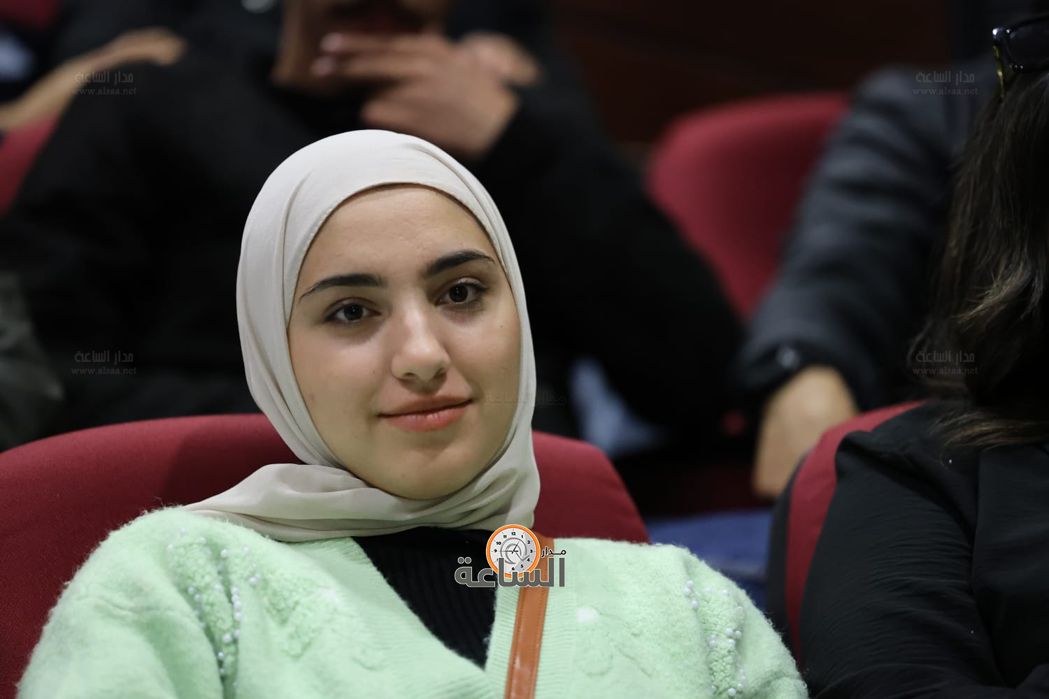 Madar Al-Saa Images 0.1849205264833672