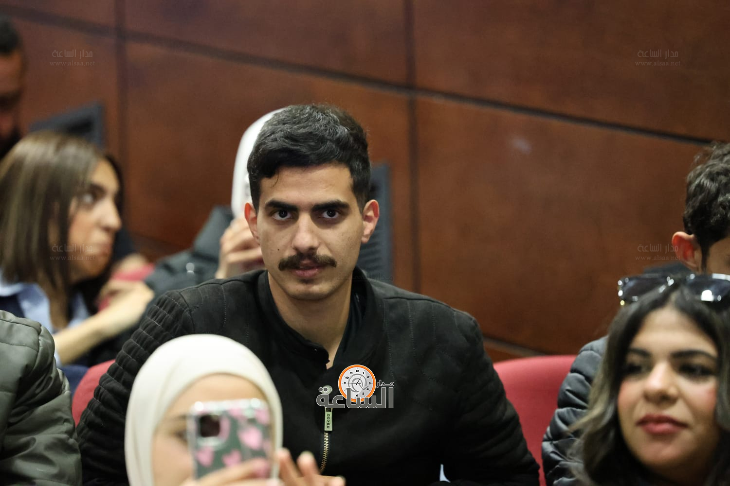 Madar Al-Saa Images 0.9437545026258838