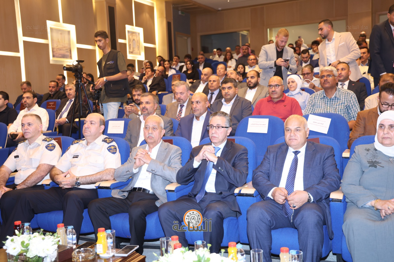 Madar Al-Saa Images 0.716005655671699