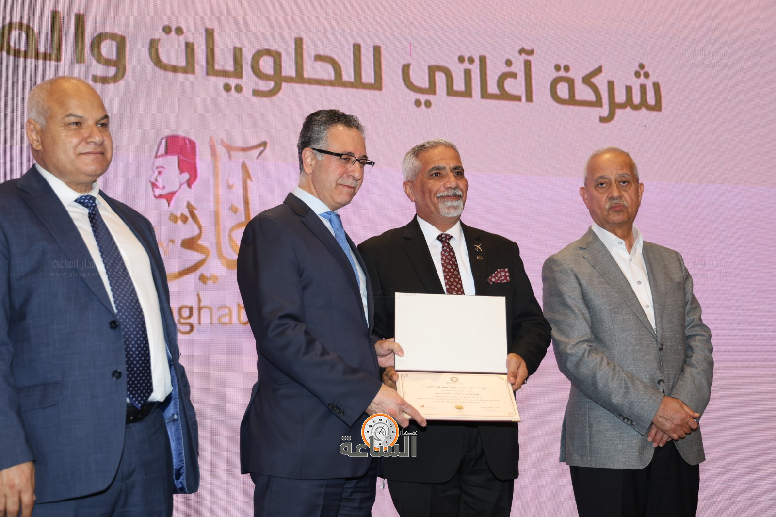 Madar Al-Saa Images 0.02578327616692111