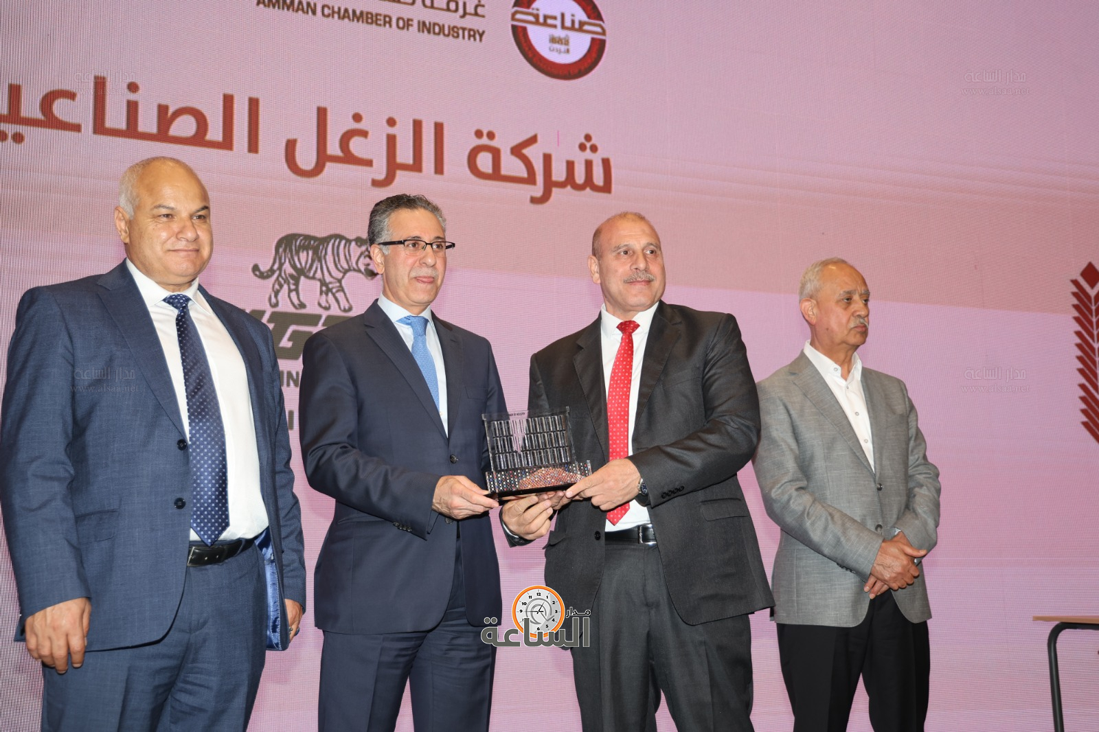 Madar Al-Saa Images 0.2097132358791962