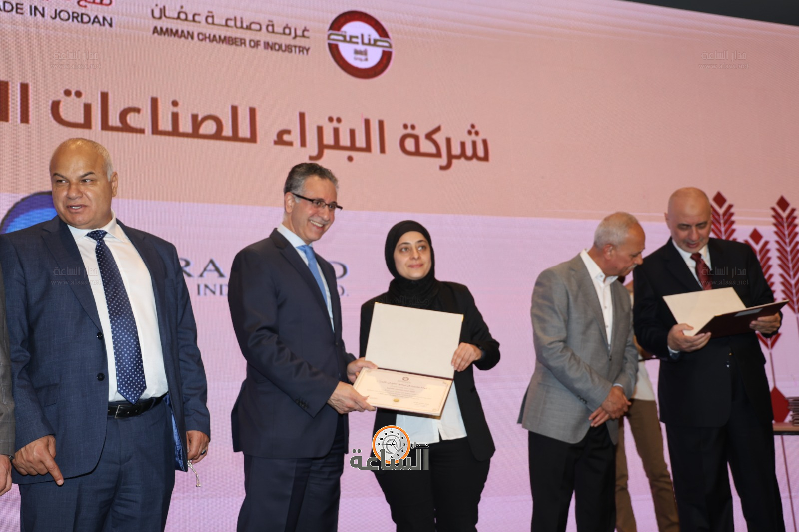 Madar Al-Saa Images 0.8851563567991823