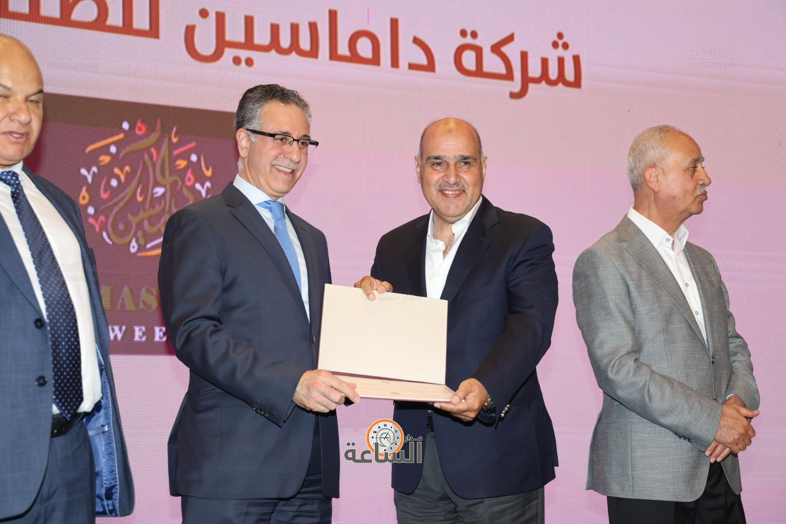 Madar Al-Saa Images 0.9271664042308626