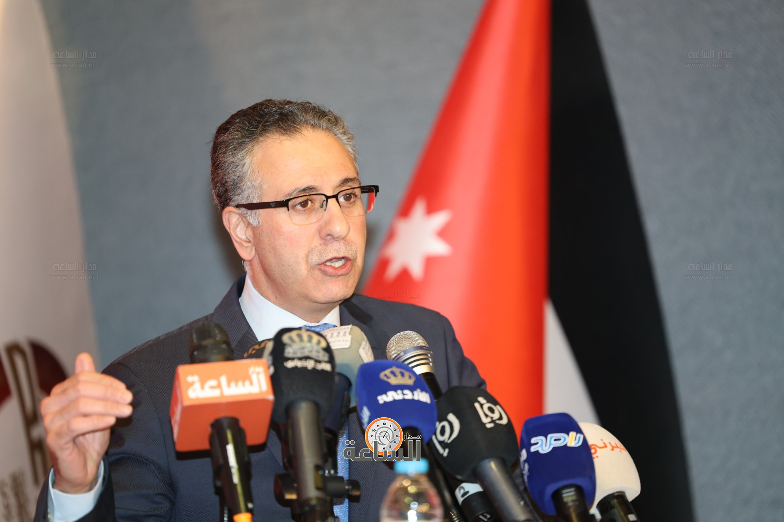 Madar Al-Saa Images 0.578387493011118