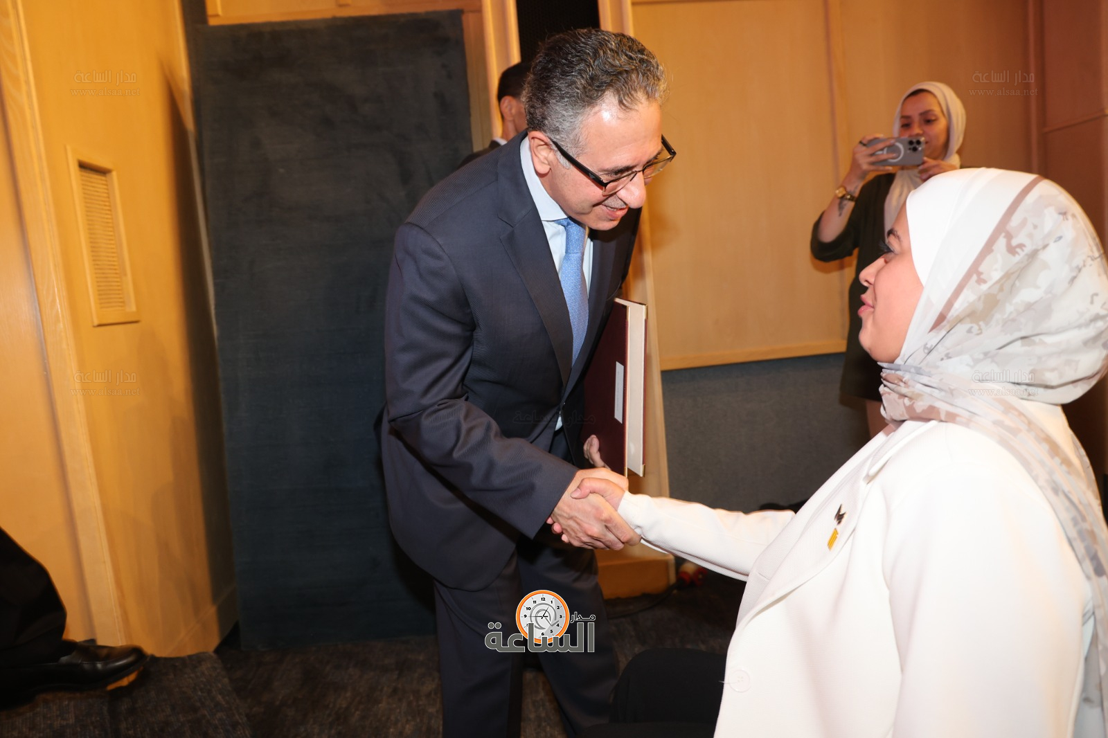 Madar Al-Saa Images 0.5390302609283354