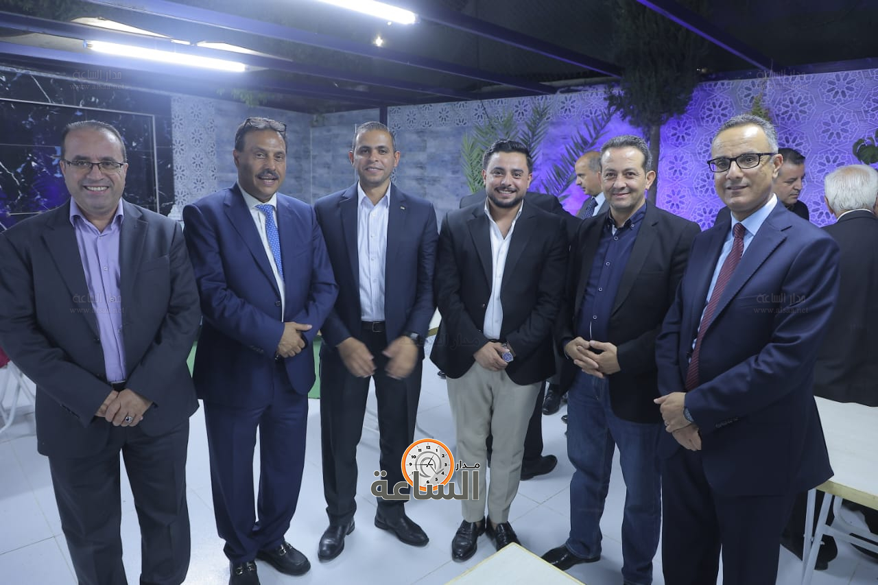 Madar Al-Saa Images 0.42722860854052414