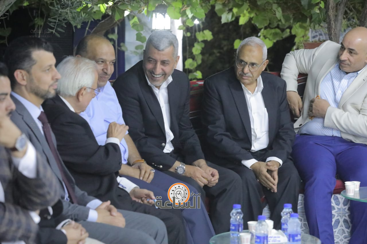 Madar Al-Saa Images 0.531583612418415