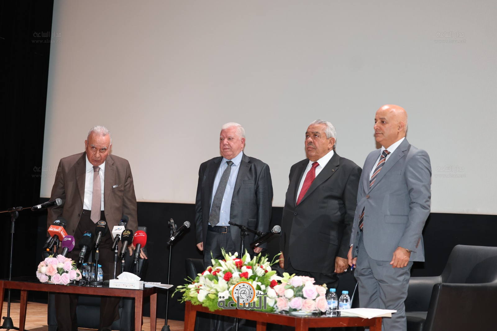 Madar Al-Saa Images 0.06715666464526471