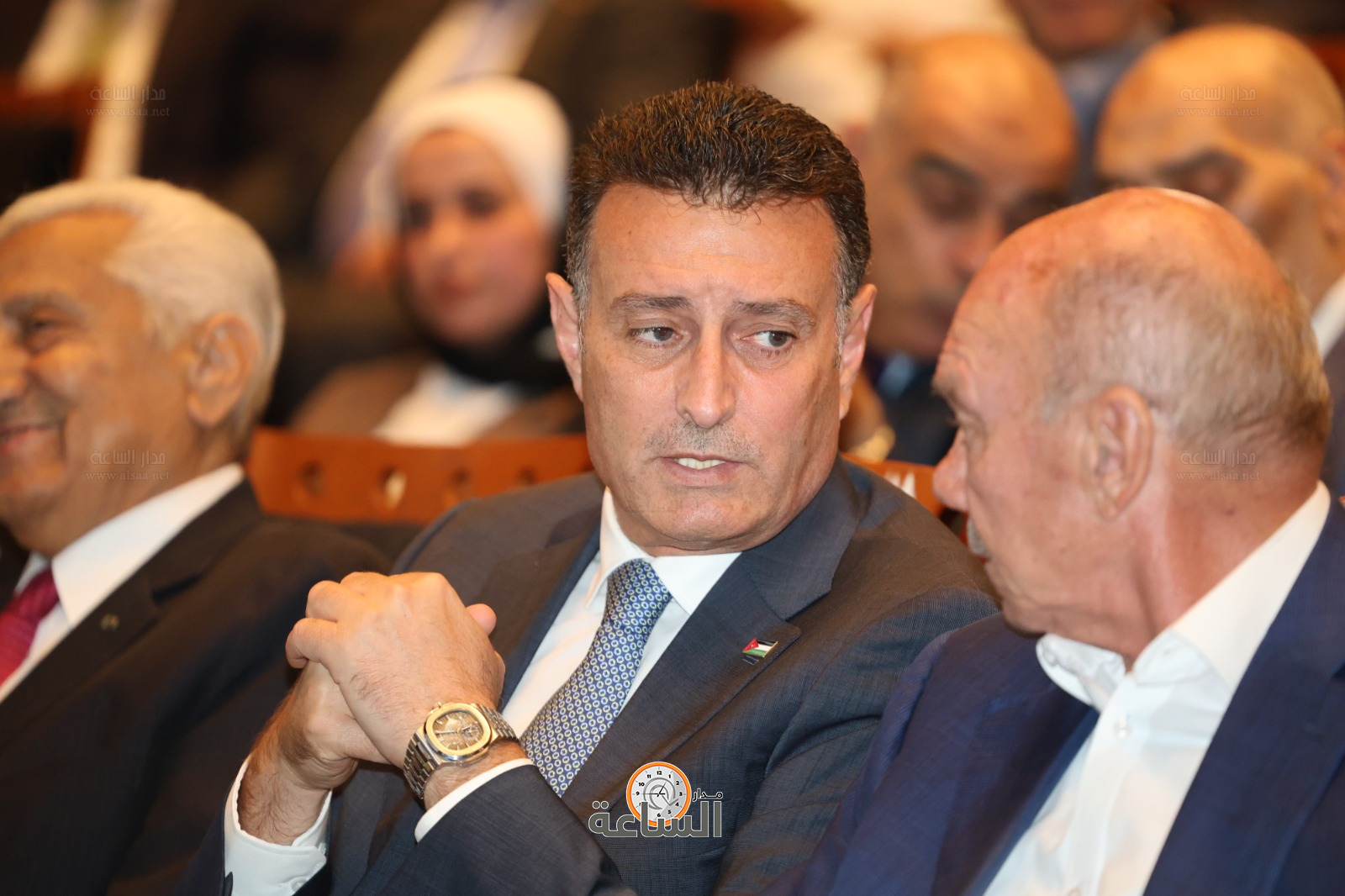 Madar Al-Saa Images 0.5469338142304141