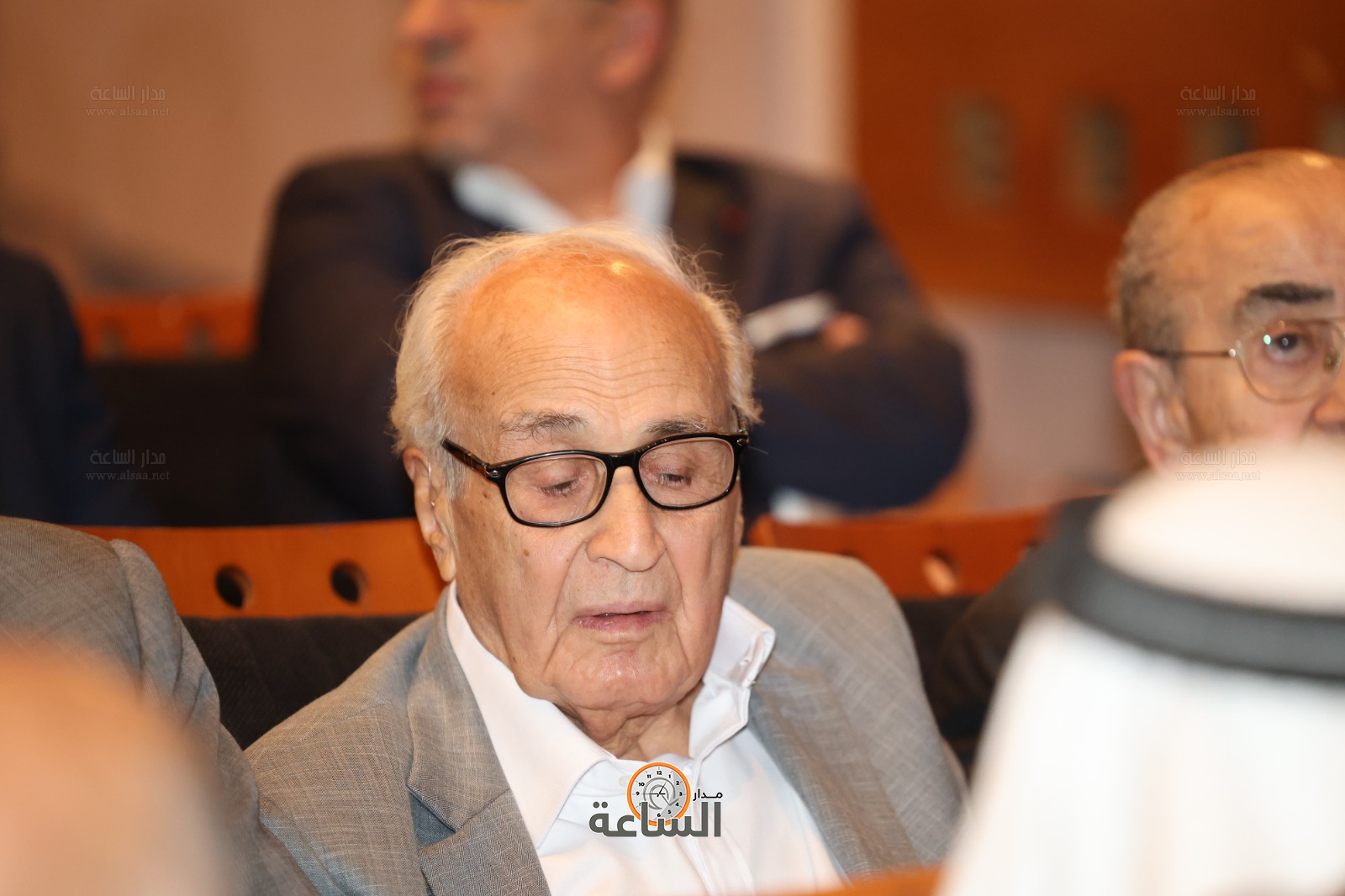 Madar Al-Saa Images 0.7581880246898809