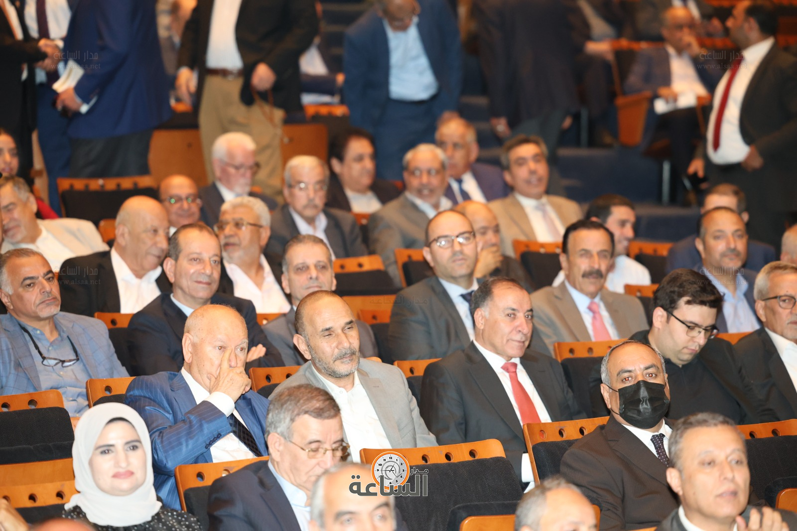 Madar Al-Saa Images 0.49862095397459527