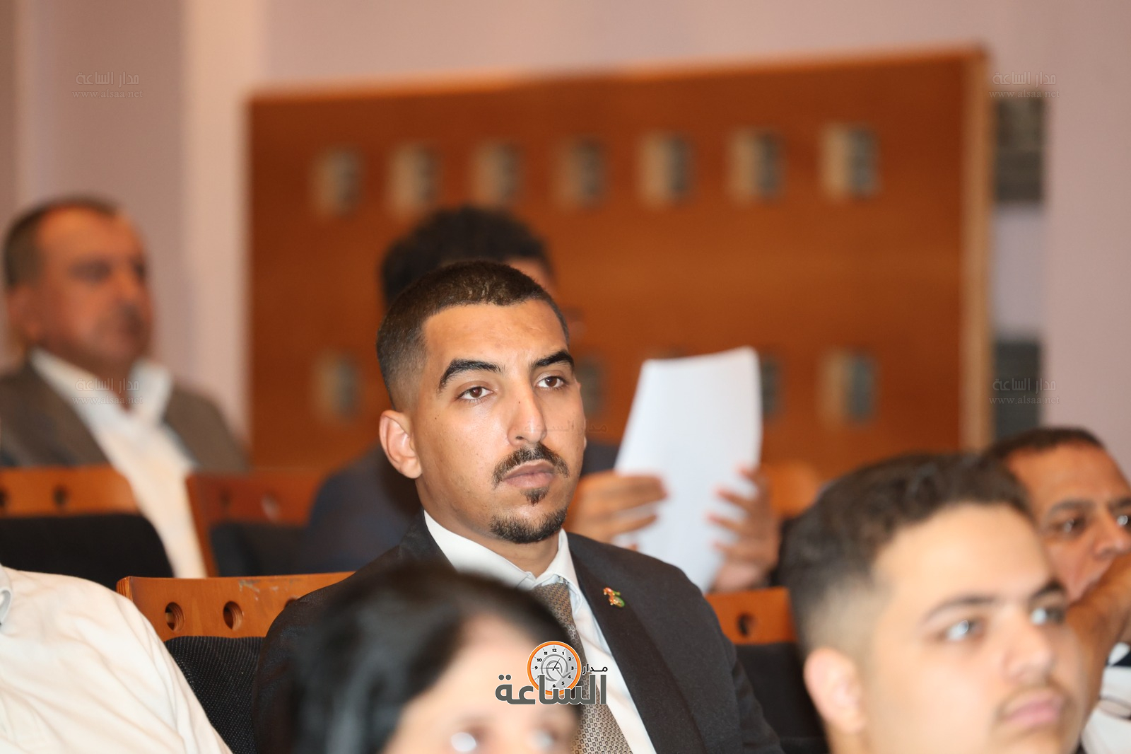 Madar Al-Saa Images 0.4441406459311862