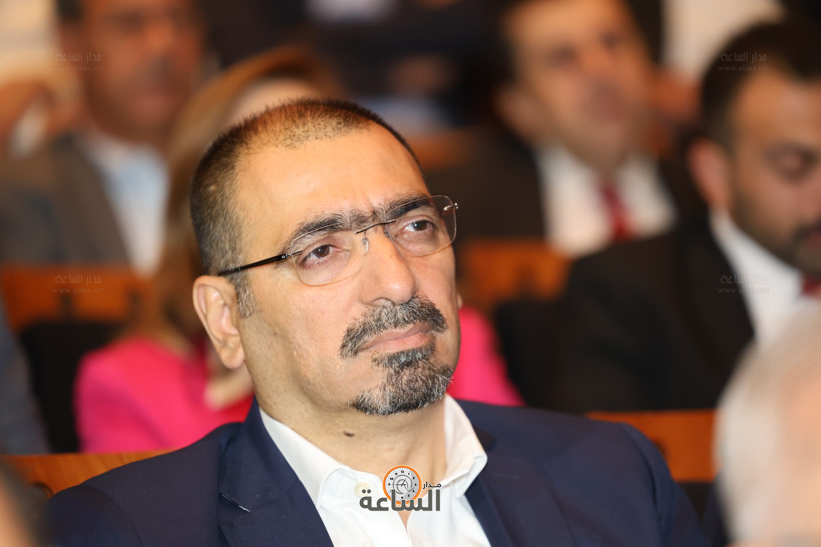 Madar Al-Saa Images 0.2724040658688507