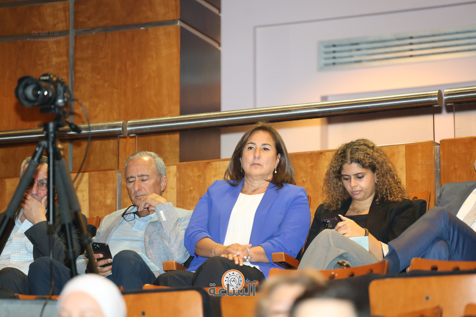 Madar Al-Saa Images 0.9492328230926445