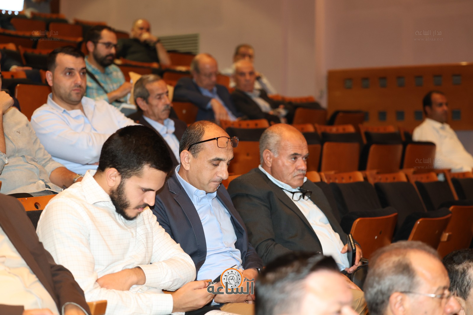 Madar Al-Saa Images 0.9238857210772319