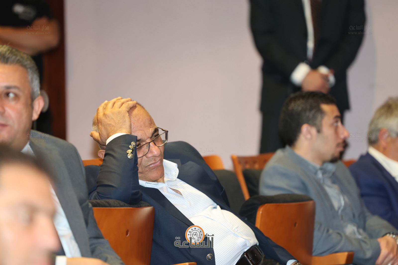 Madar Al-Saa Images 0.7145032593651858