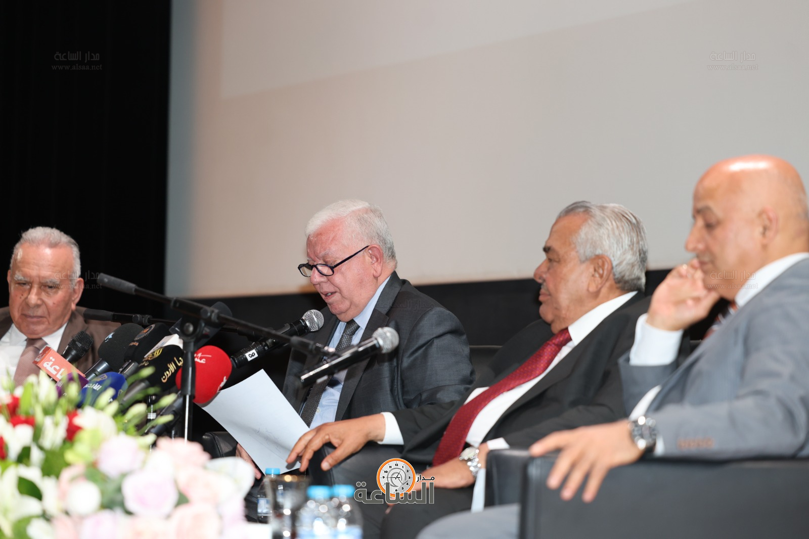 Madar Al-Saa Images 0.06301331065461391