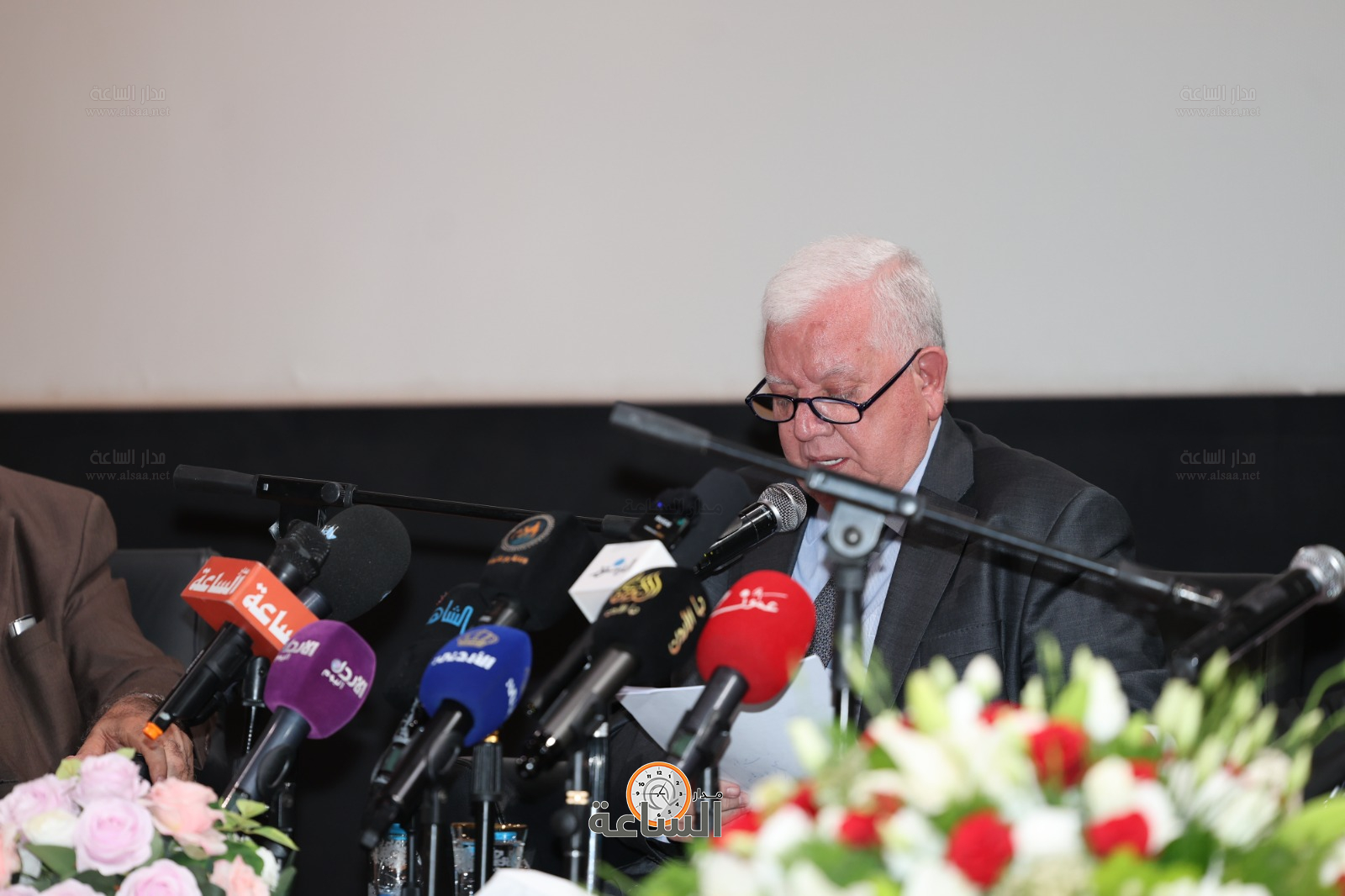 Madar Al-Saa Images 0.692128185829535