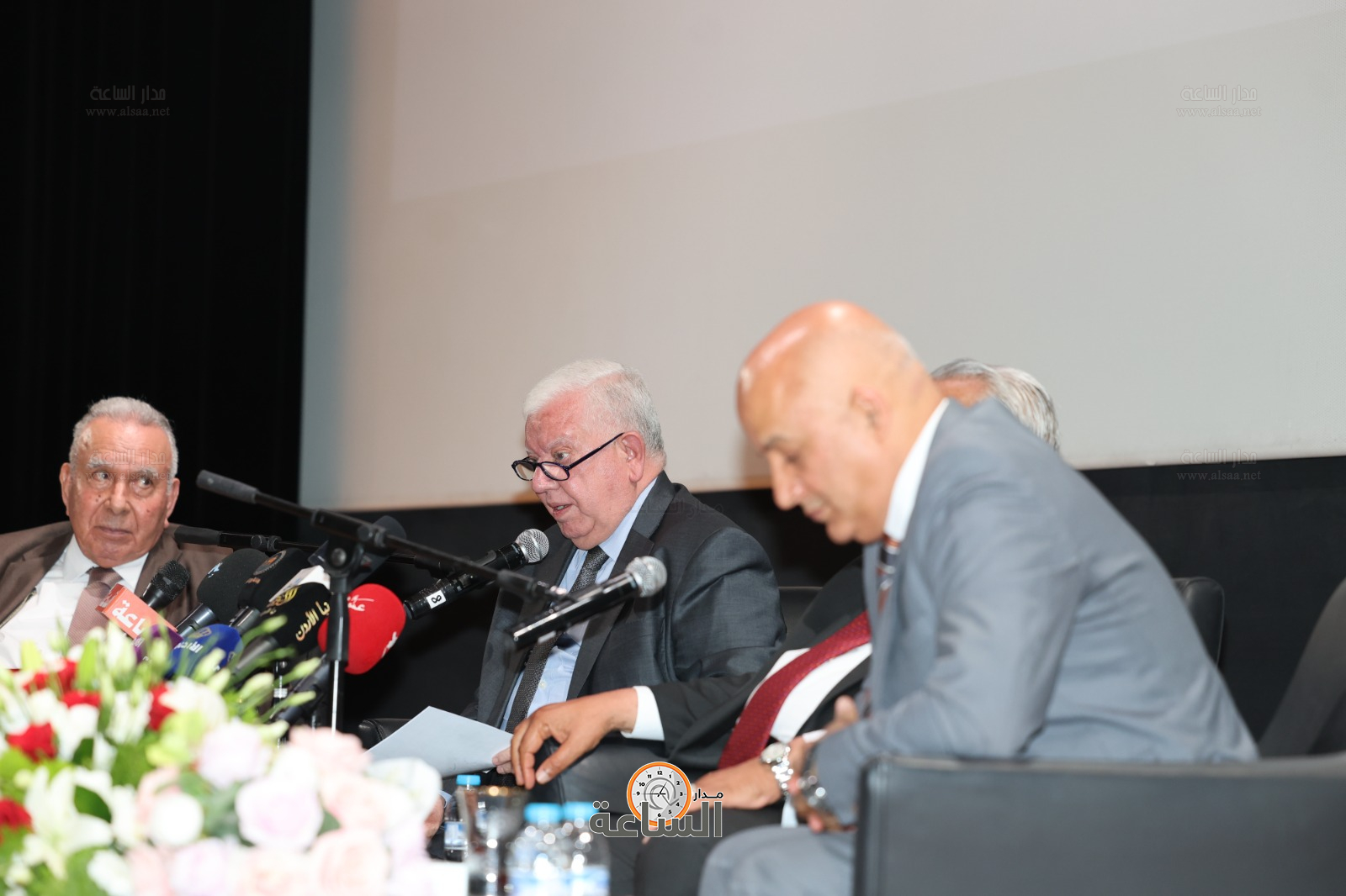 Madar Al-Saa Images 0.27126188088059866