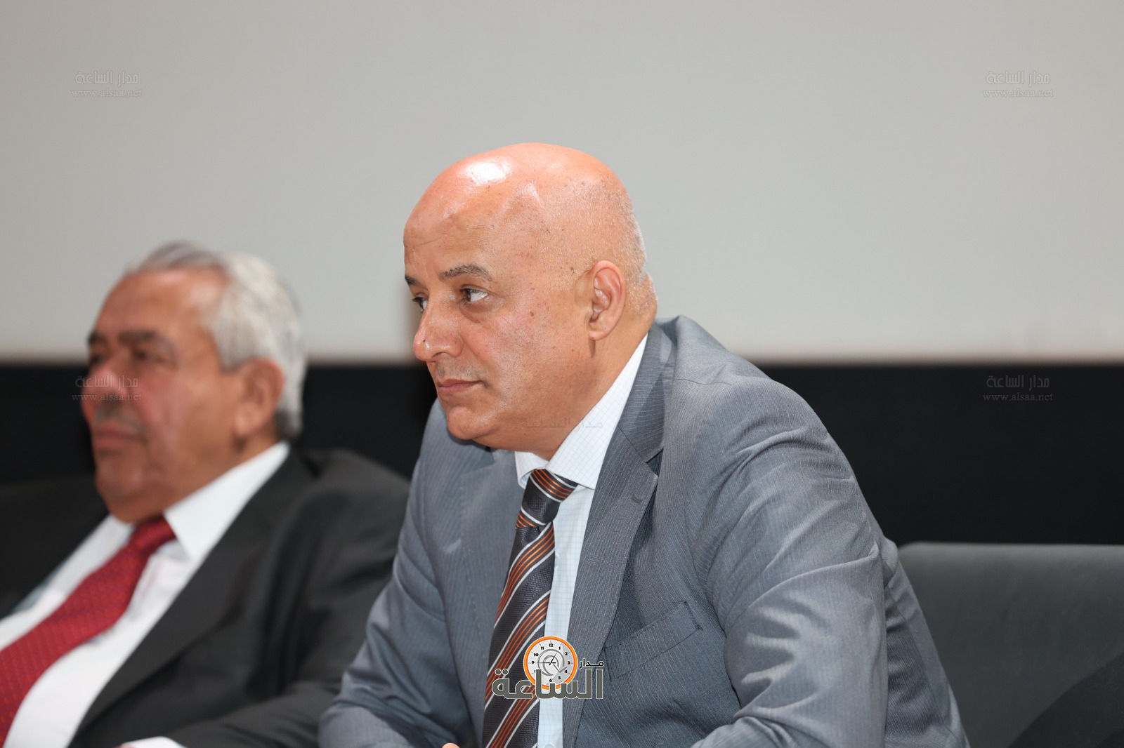 Madar Al-Saa Images 0.8995697438156612