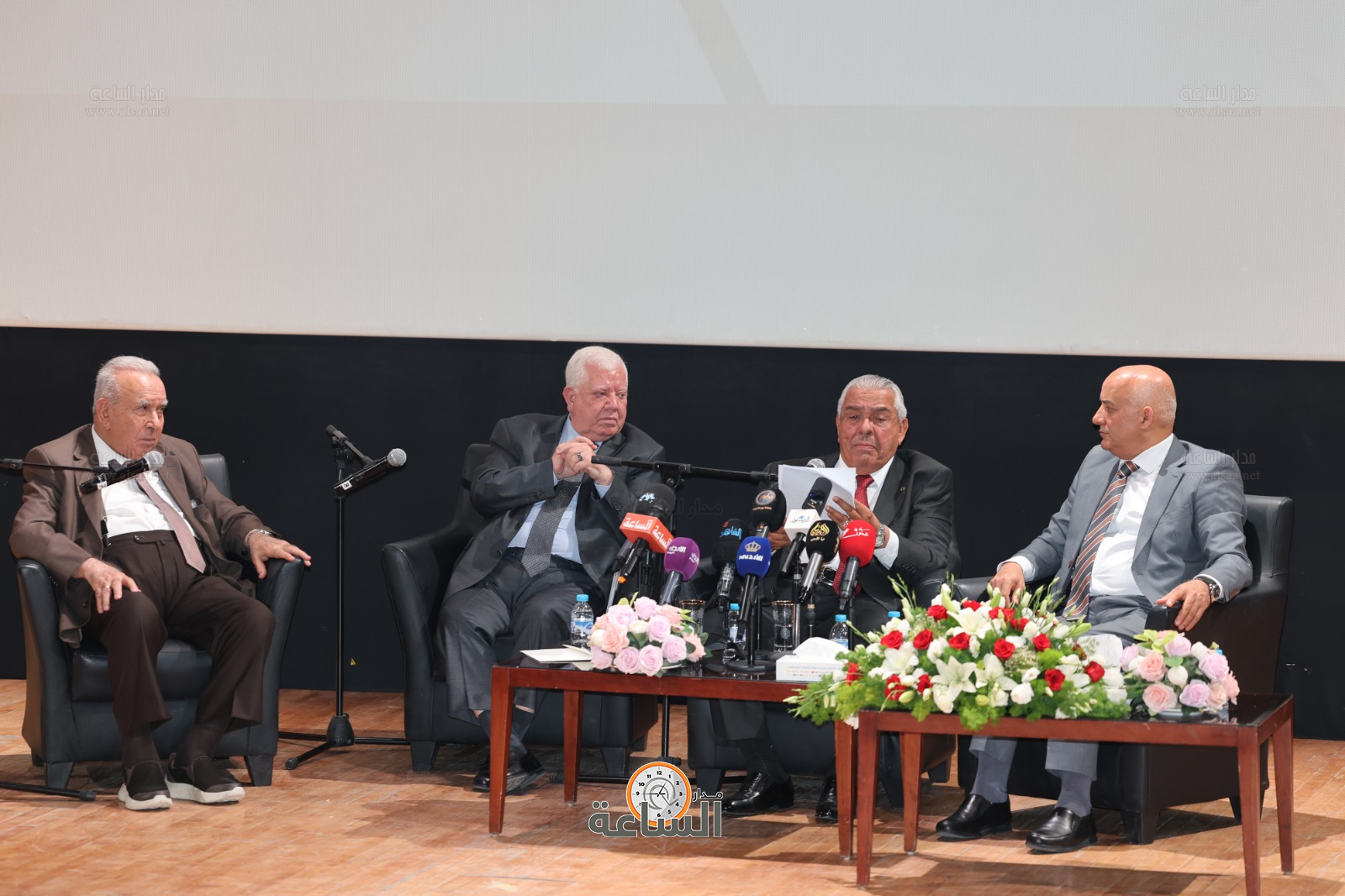 Madar Al-Saa Images 0.37492070801071764