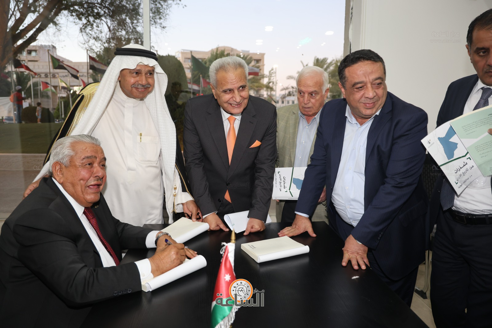 Madar Al-Saa Images 0.43115587574835657