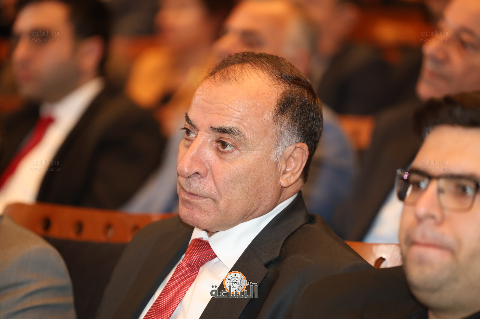 Madar Al-Saa Images 0.6650183035787646