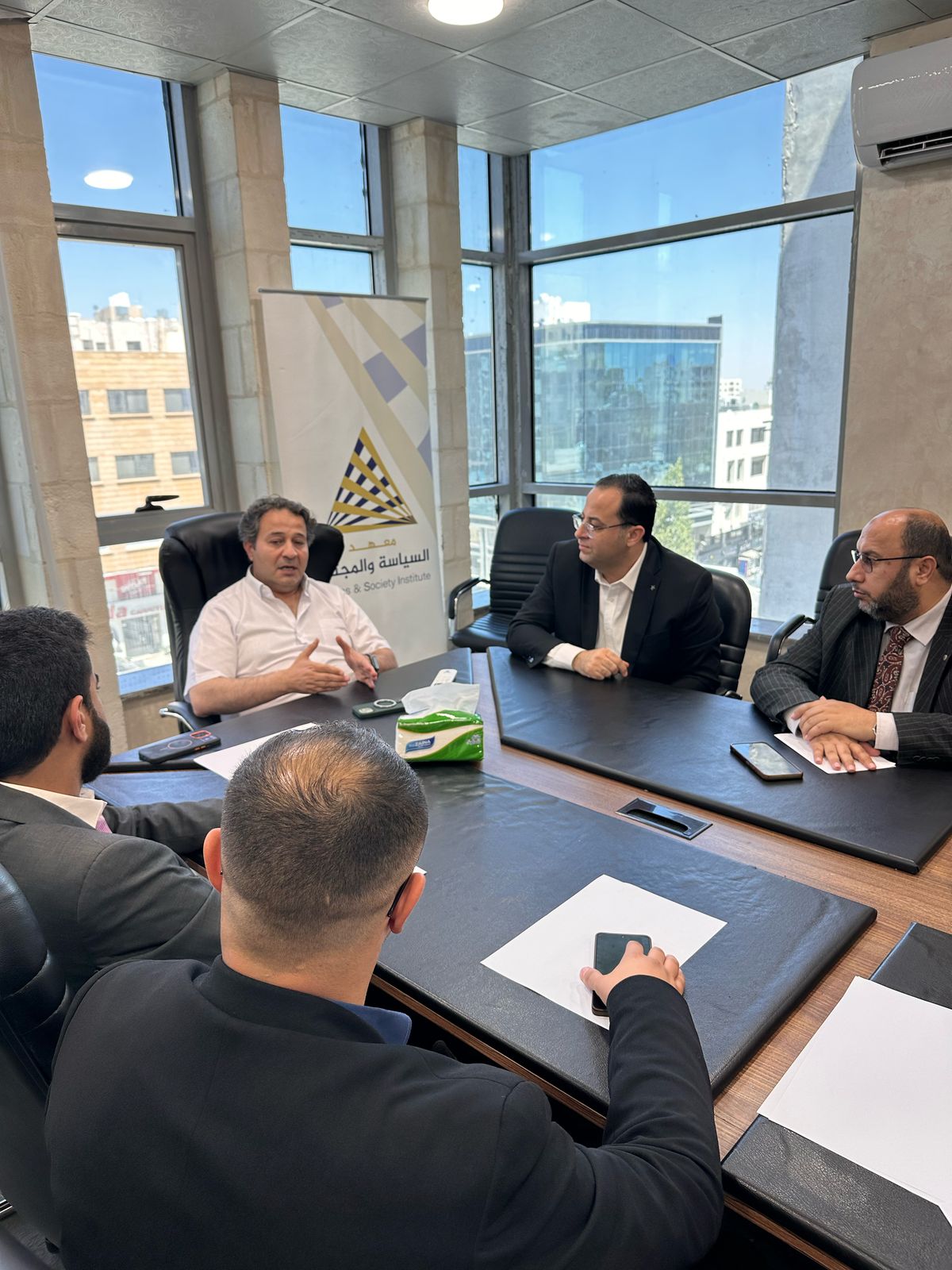 Madar Al-Saa Images 0.9704617252591463