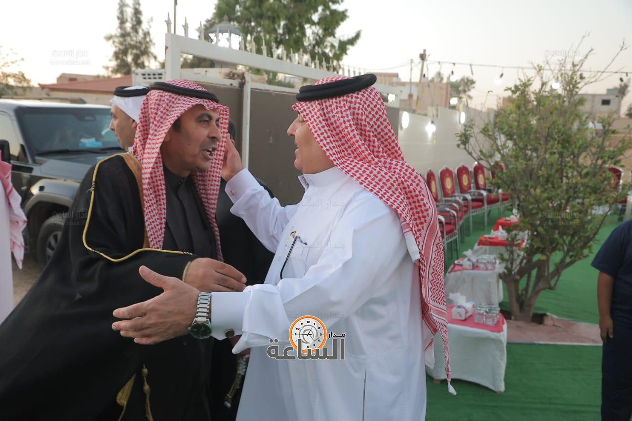 Madar Al-Saa Images 0.8771417249981507